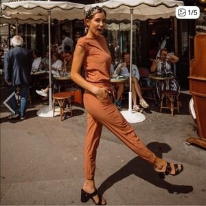 Albion Jetsetter Short Sleeve Jogger Jumpsuit Coral Rust Womens Medium Rare